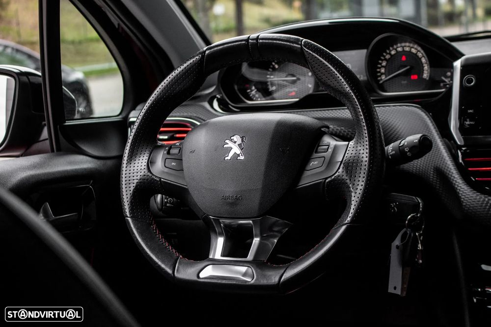 Peugeot 2008 1.2 PureTech GT Line EAT6 - 35