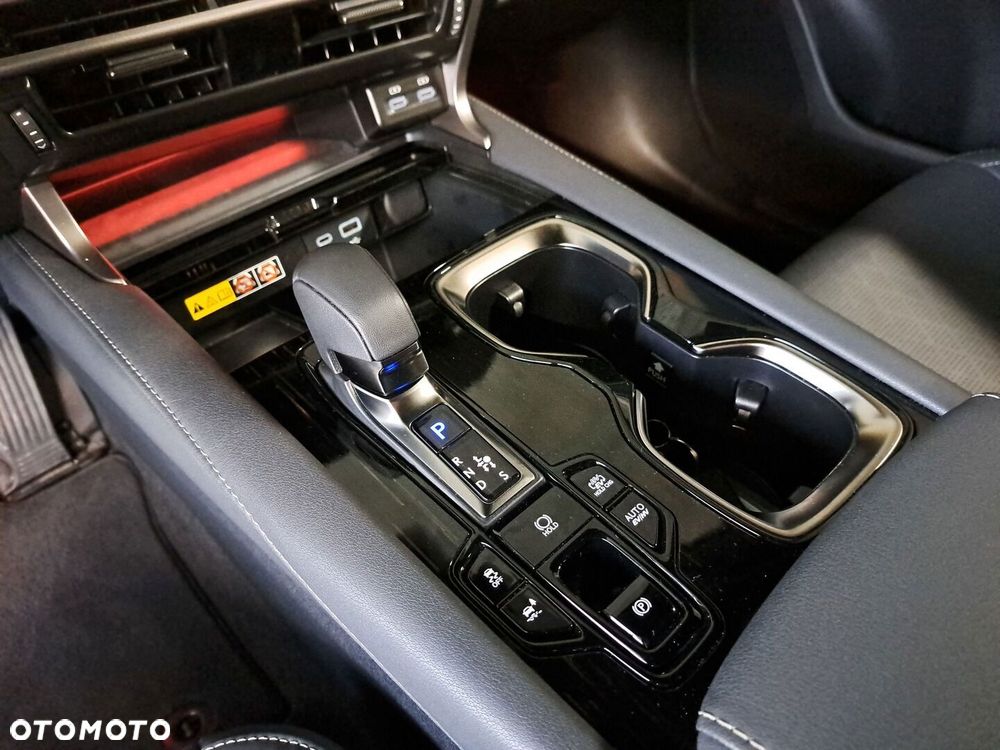 Lexus RX 450h+ Prestige - 29