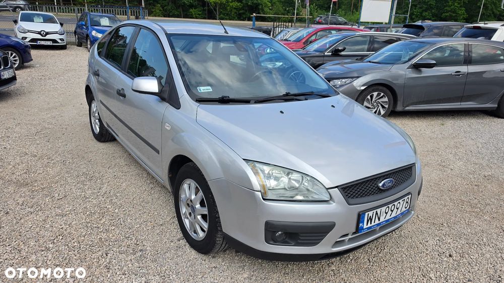 Ford Focus 1.8 Trend - 2
