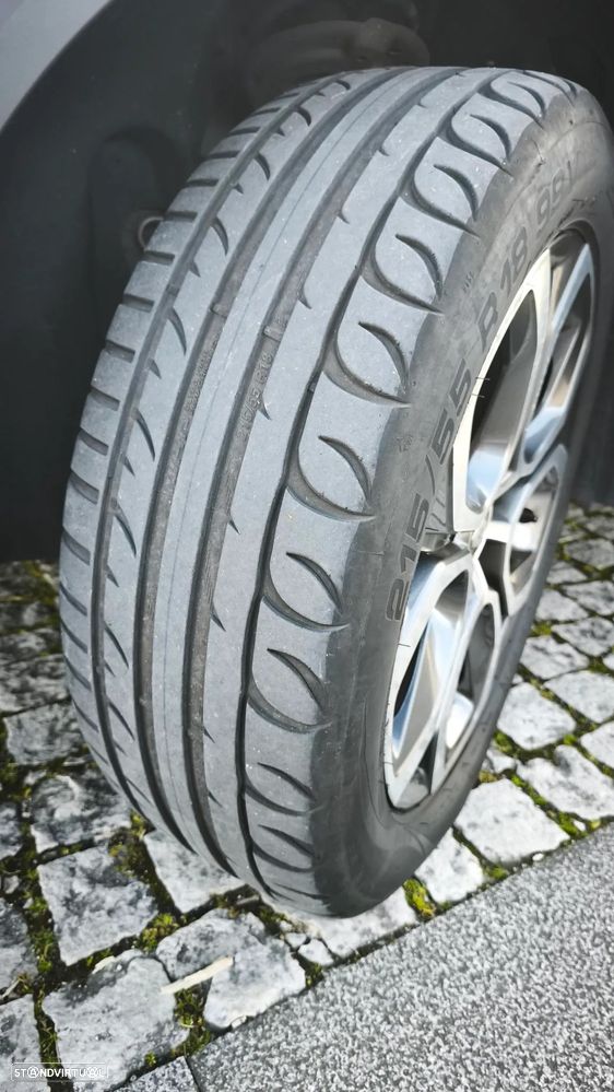 Renault Captur 1.3 TCe Exclusive EDC - 24