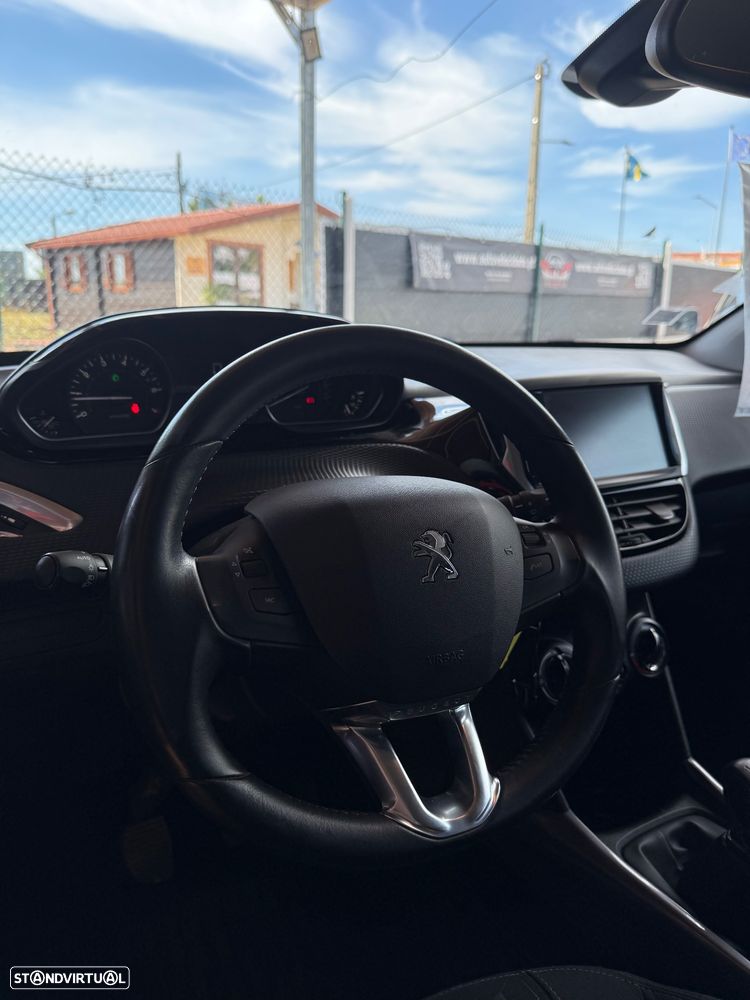 Peugeot 2008 PureTech 82 Style - 12