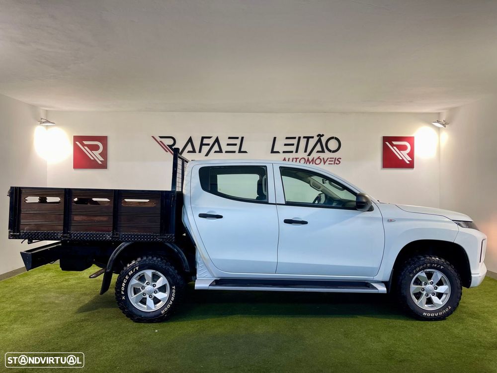 Mitsubishi L200 2.3 DI-D CD Invite 4WD - 6