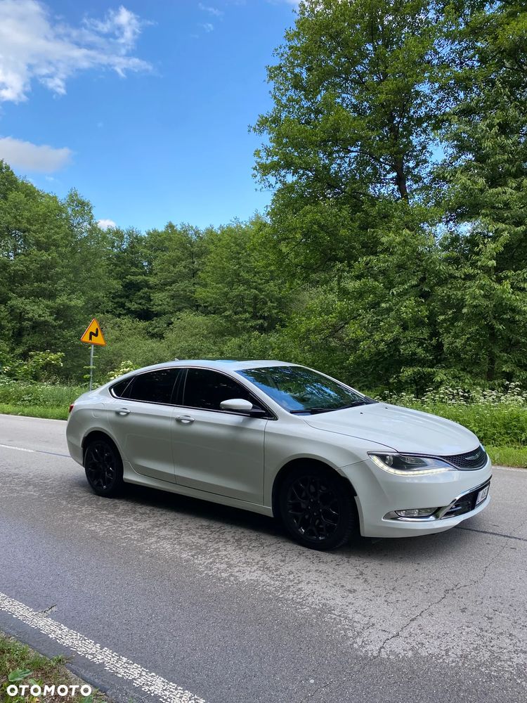 Chrysler 200 - 10