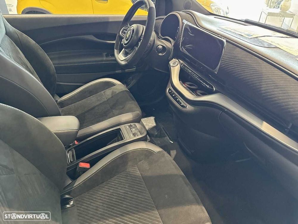 Abarth 500e Standard - 13