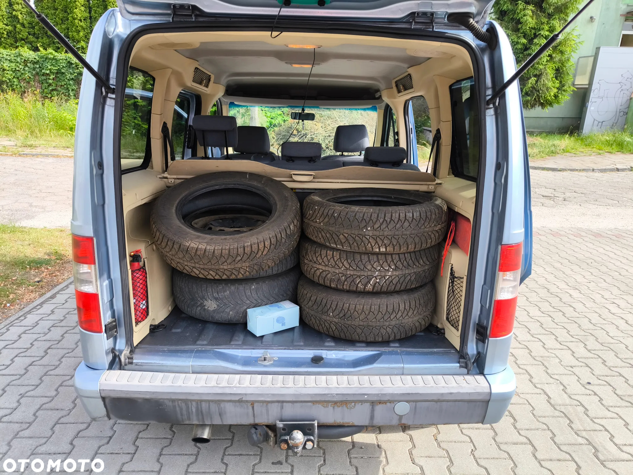 Ford Tourneo Connect - 19
