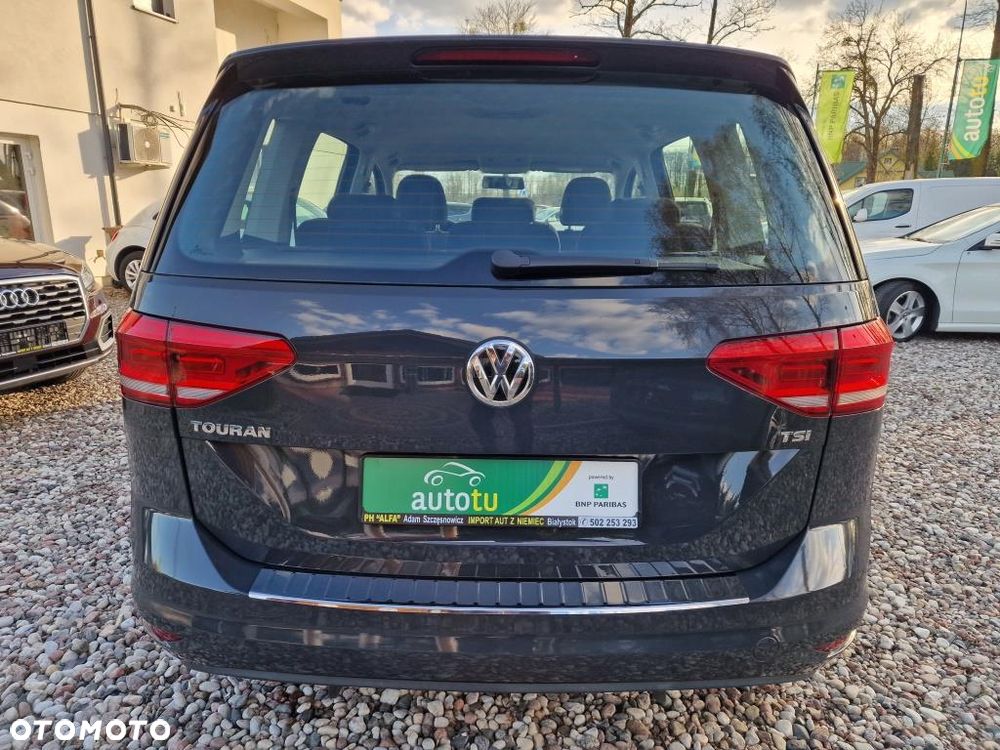 Volkswagen Touran - 5