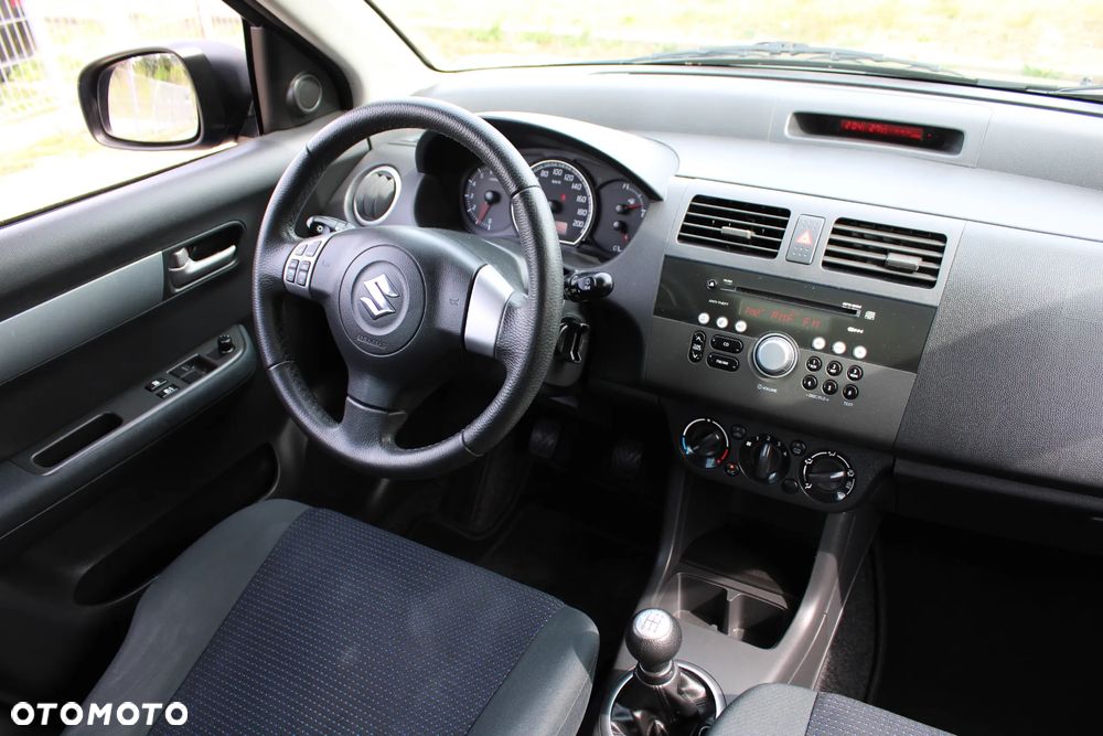 Suzuki Swift - 15