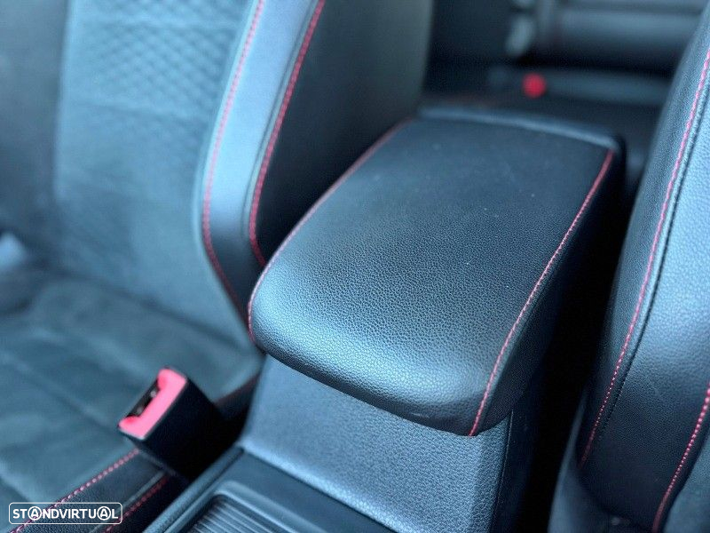 VW Golf 2.0 TSI GTI DSG Performance - 46