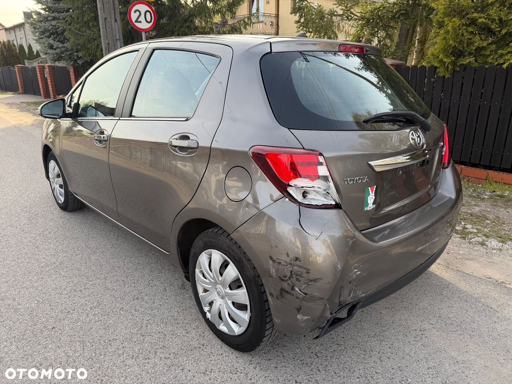Toyota Yaris 1.0 Sol - 21