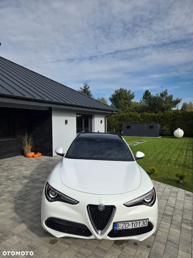 Alfa Romeo Stelvio 2.0 Turbo Veloce TI Q4 - 11