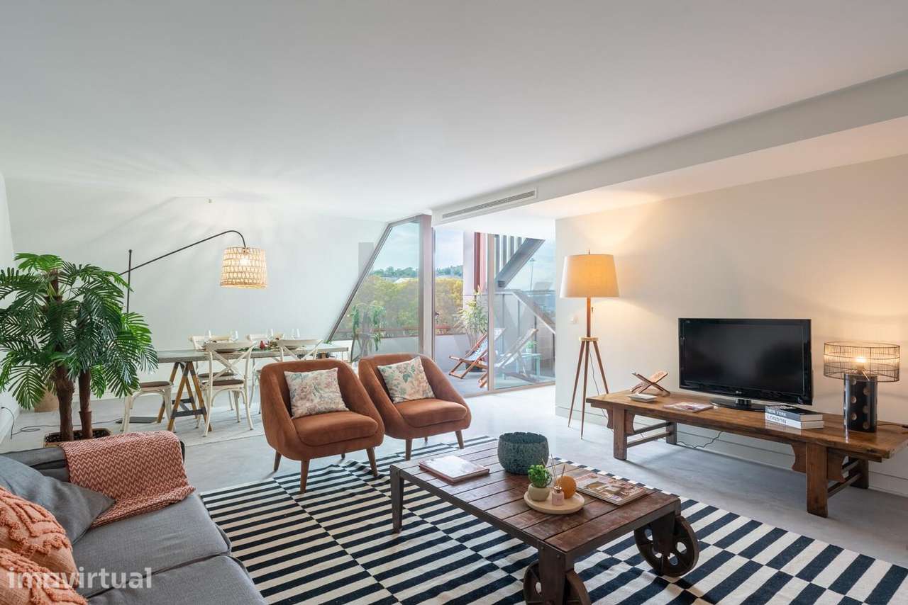 Apartamento Penthouse T3 Duplex único. Empreendimento MONTISNÁVIA Alcâ - Grande imagem: 3/46