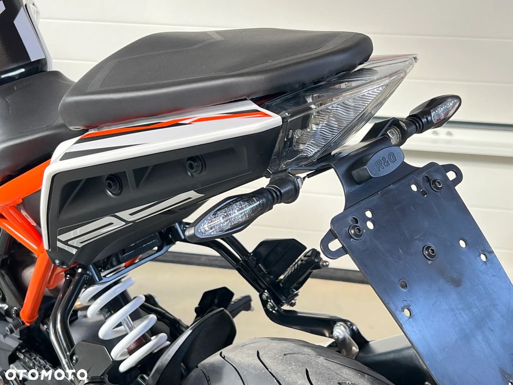 KTM Duke 125 - 18