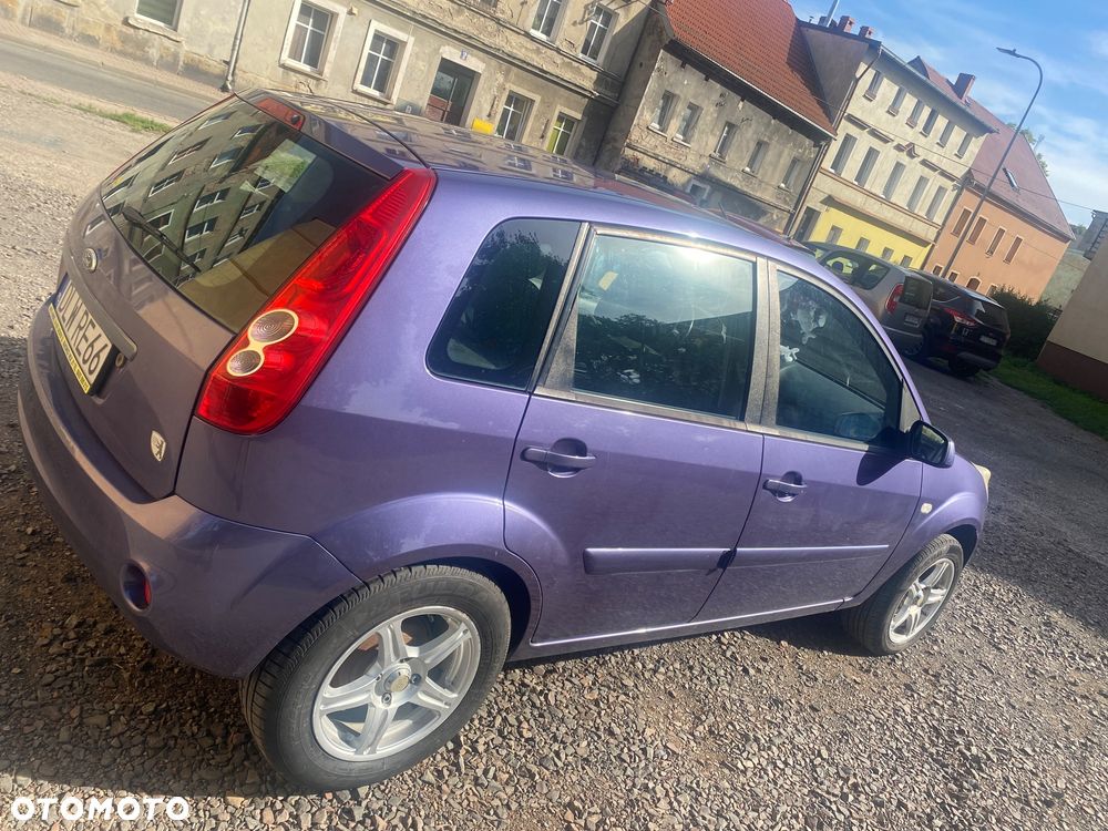Ford Fiesta - 5