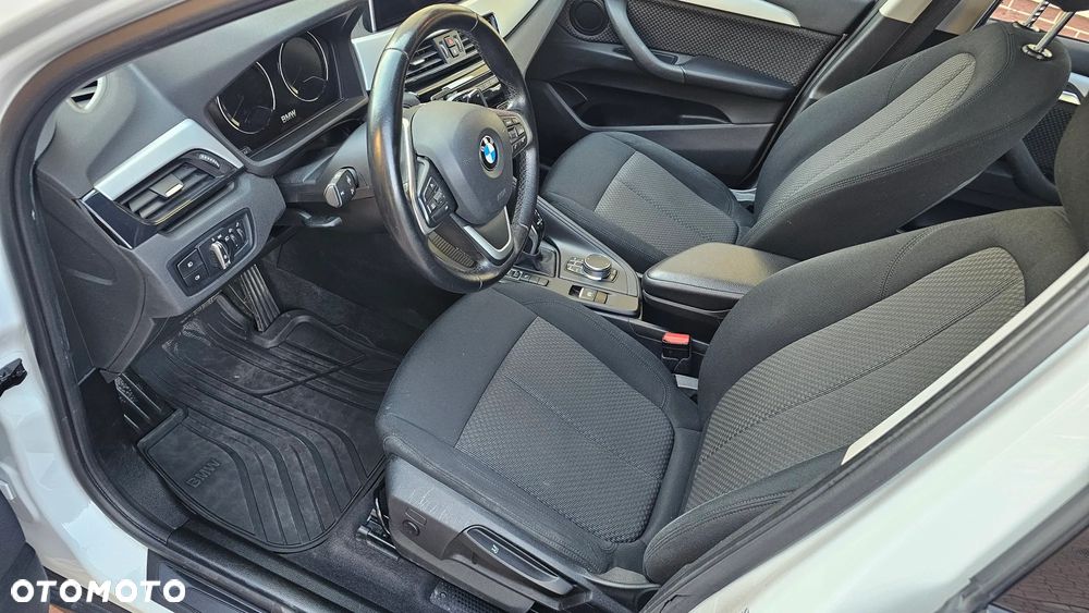 BMW X1 sDrive18d xLine - 7