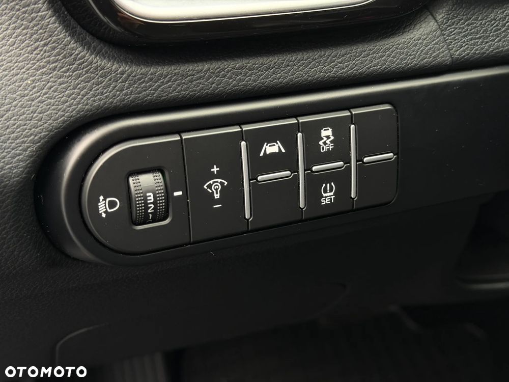 Kia Ceed 1.5 T-GDI Business Line DCT - 15