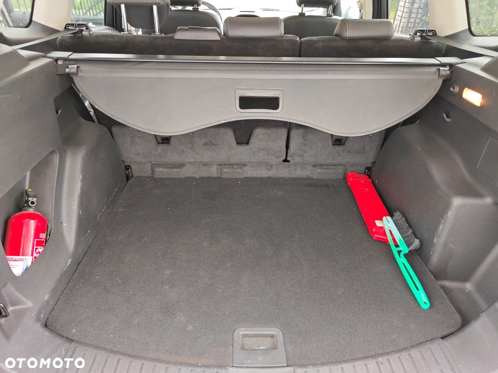 Ford Kuga 1.5 EcoBoost 4WD Titanium - 12