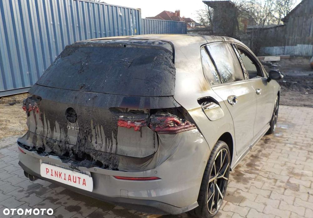 Volkswagen Golf - 12