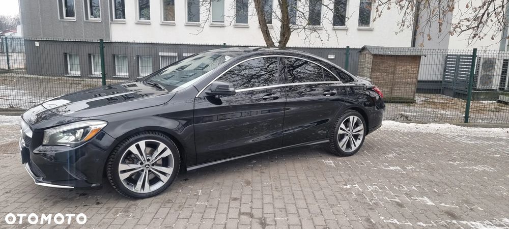 Mercedes-Benz CLA 250 4Matic 7G-DCT UrbanStyle Edition - 31