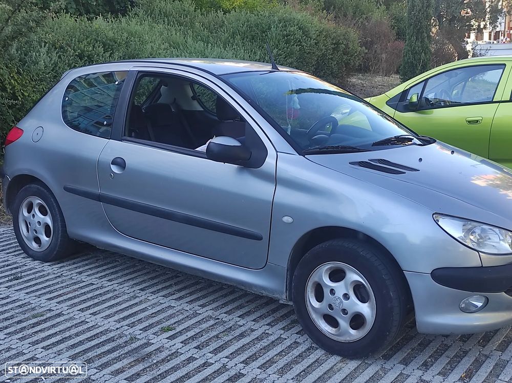 Peugeot 206 1.1 XT - 2