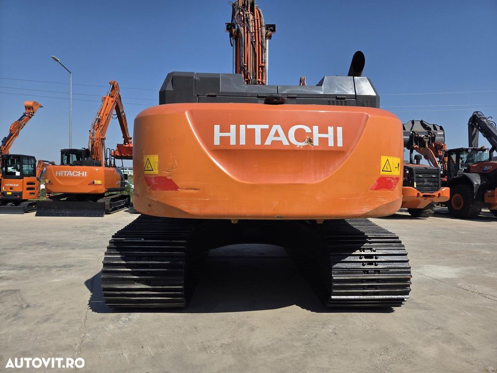 Hitachi ZX300LC-6, 2020, 8.155h, cupa NOUA 1,8m, 31,3 tone, protectie cabina, inst picon pe brate, gresare automata, lant 90% bun doar 700h deplasare, ad sapare 8m, motor Isuzu, 3 pompe hidr HITACHI, camera spate si laterale, STARE BUNA, 94.900 Eur+Tva - 10