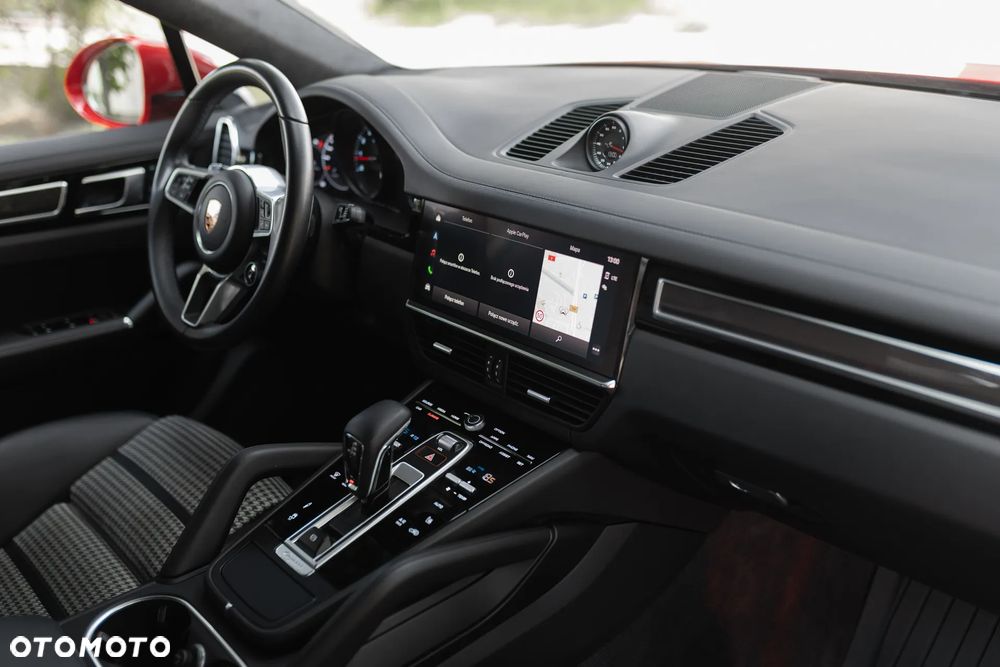Porsche Cayenne Coupe GTS - 21
