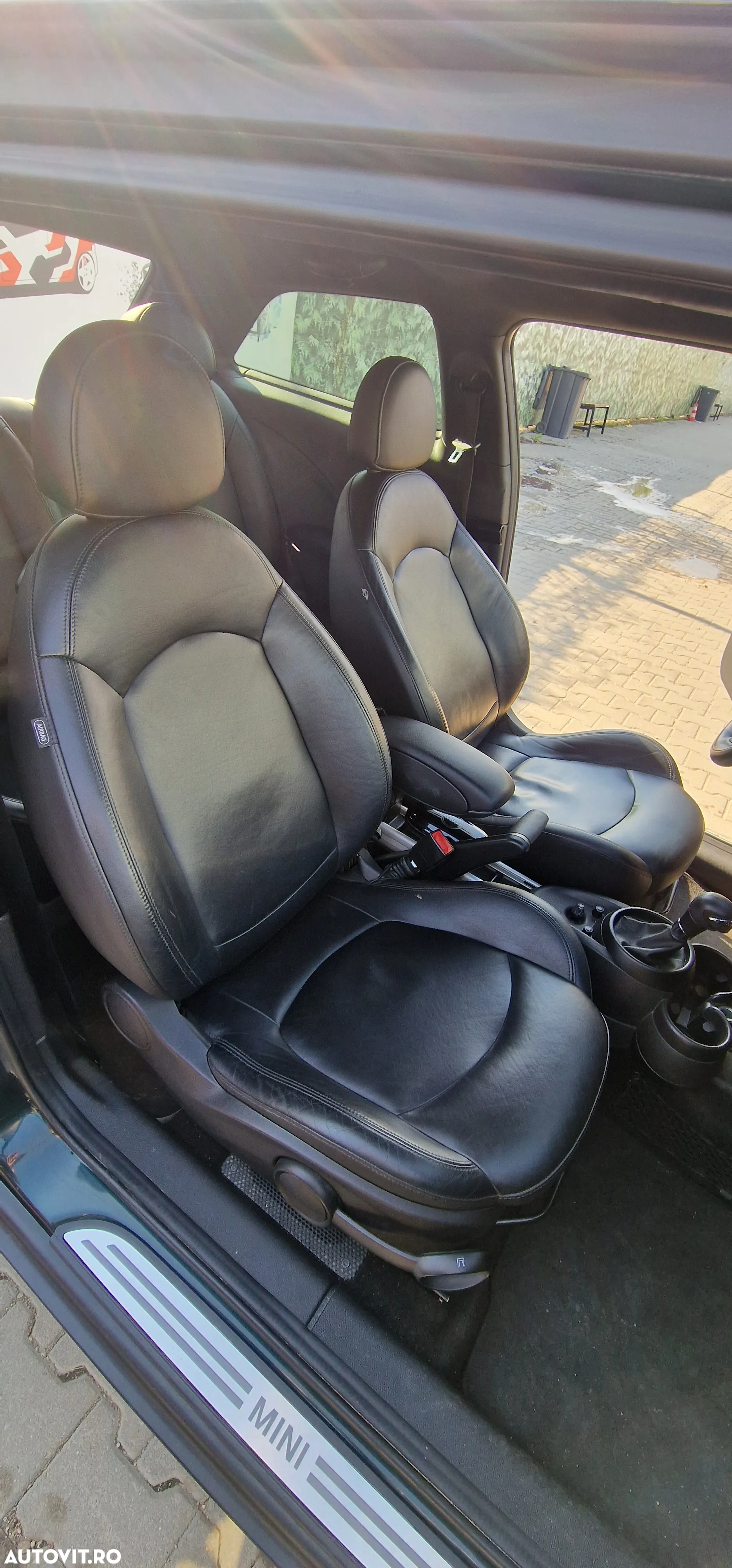 Mini Paceman - 24