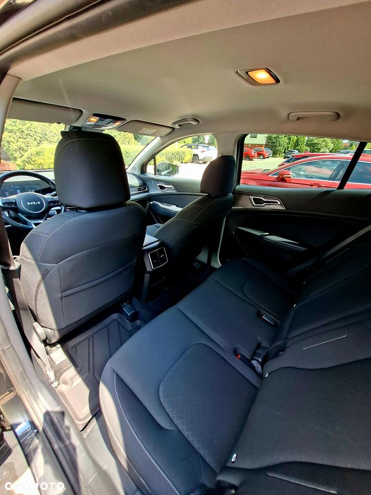 Kia Sportage 1.6 CRDI MHEV Black Edition 2WD DCT - 18