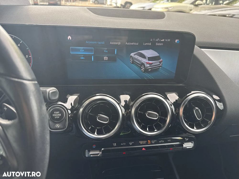 Mercedes-Benz GLA - 15