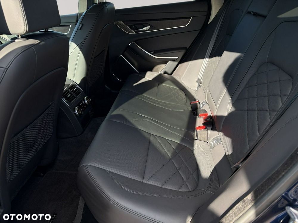 Jaguar XF 2.0 D200 mHEV AWD HSE - 25