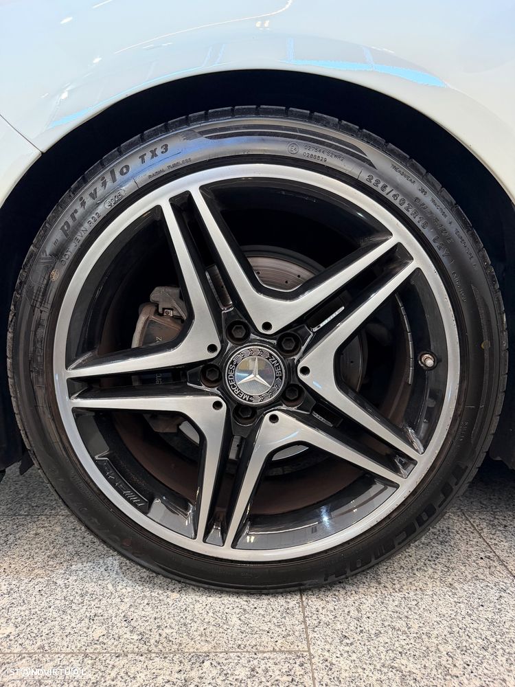 Mercedes-Benz CLA 180 d Shooting Brake AMG Line - 5