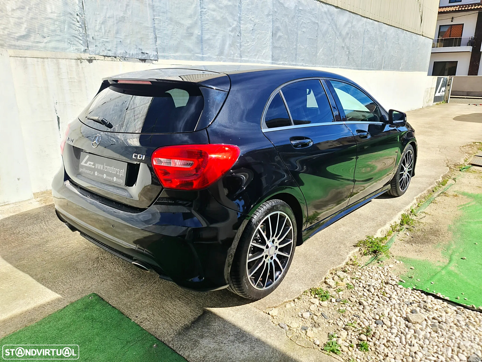 Mercedes-Benz A 180 d 7G-DCT AMG Line - 4