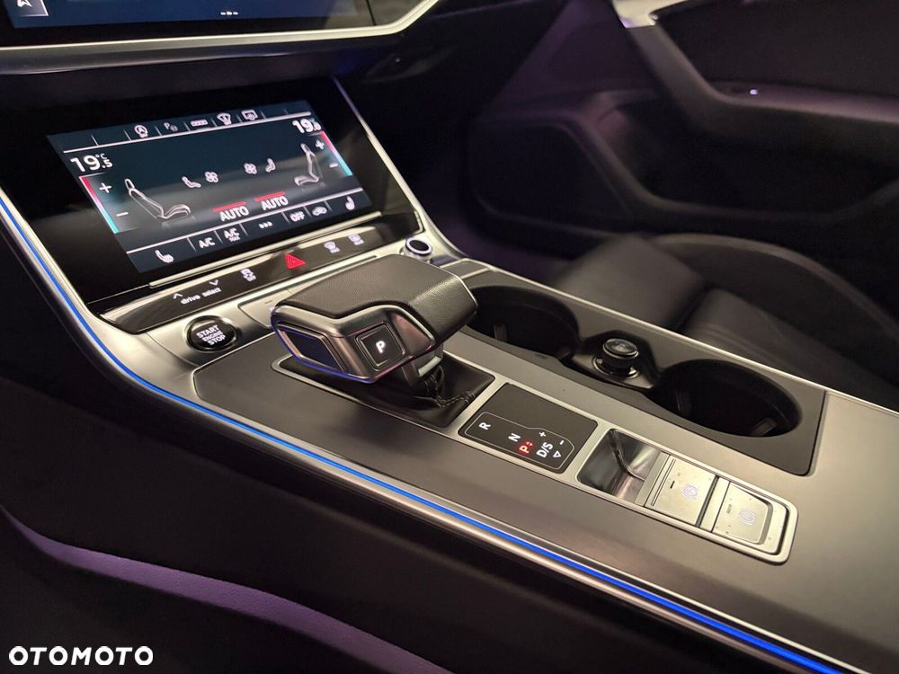 Audi A6 Avant - 18