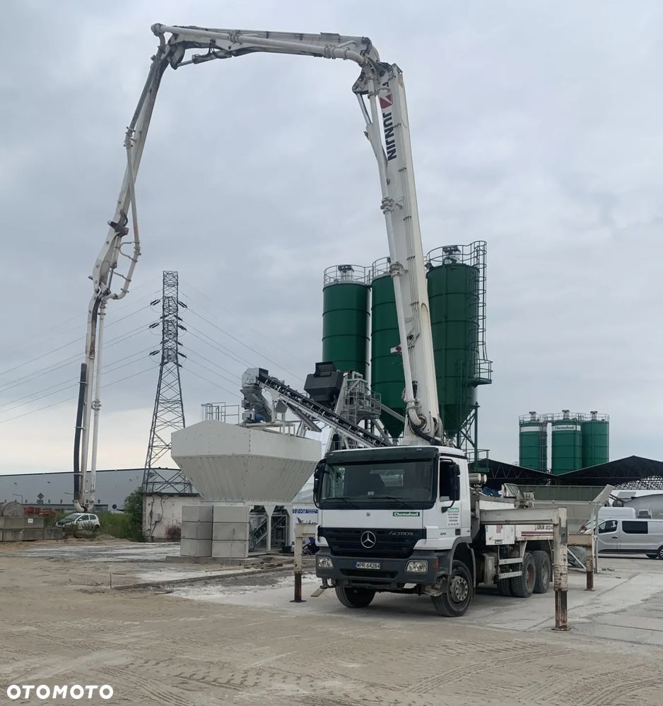Mercedes-Benz Actros - 2