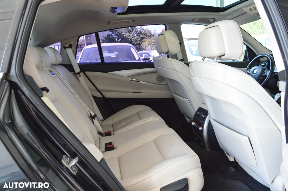 BMW Seria 5 520d Aut. Luxury Line - 24