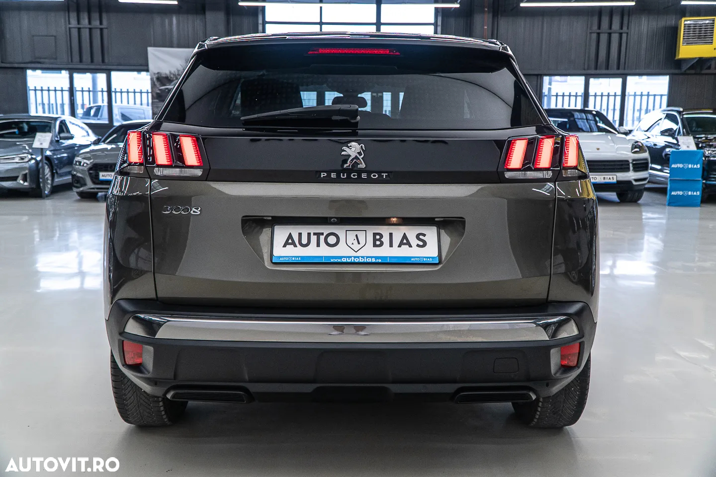 Peugeot 3008 1.2 PureTech 130 BVM6 Allure Pack - 25