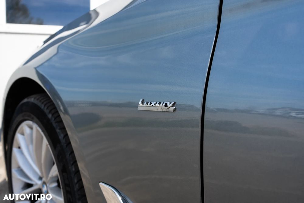 BMW Seria 5 540i xDrive AT - 10