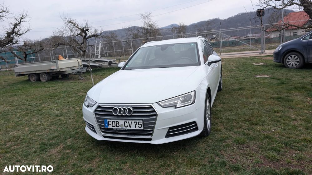 Audi A4 Avant 2.0 TDI ultra S tronic - 1
