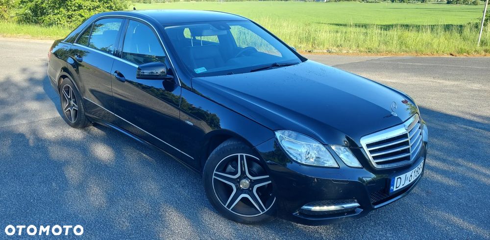 Mercedes-Benz Klasa E ver-200-cgi-blueefficiency-automatik-avantgarde - 1