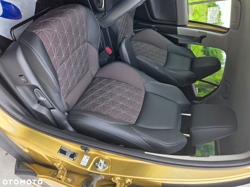 Toyota Yaris Cross - 21