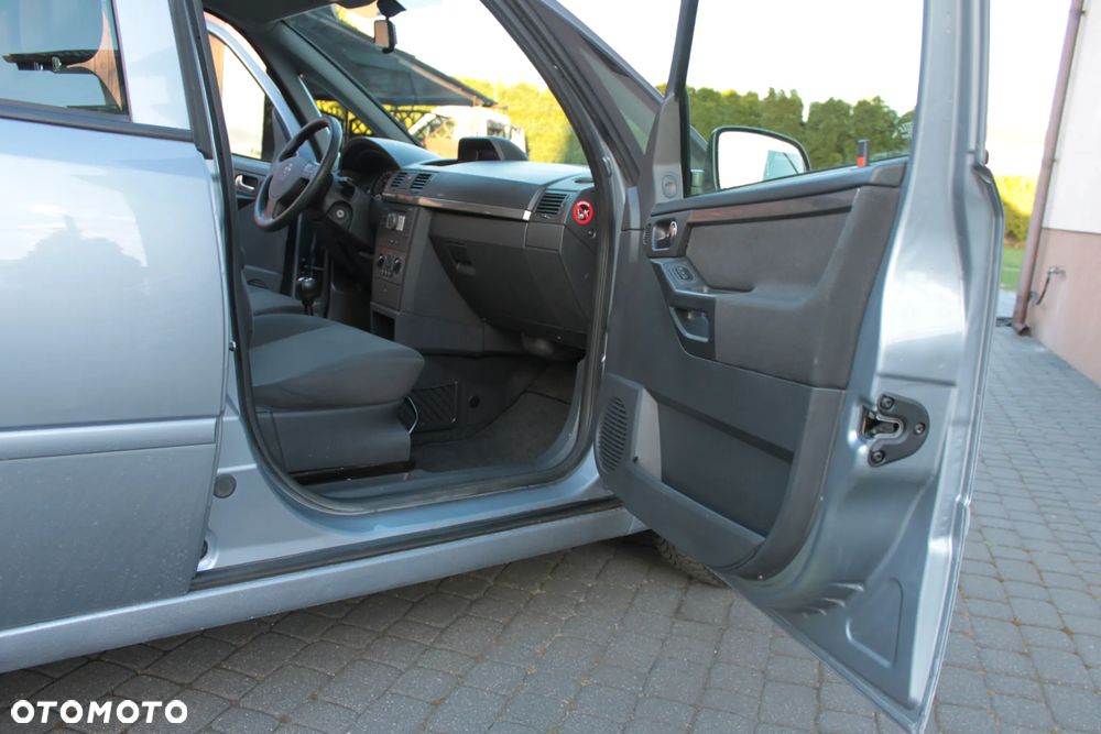 Opel Meriva - 11