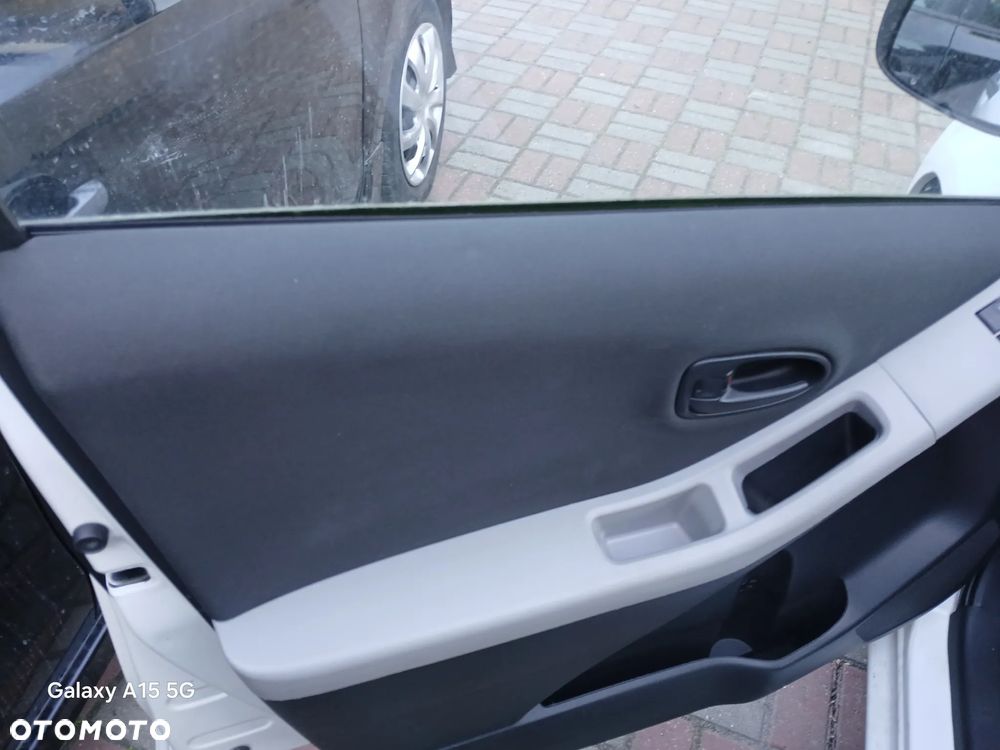 Toyota Yaris 1.33 Sol - 9