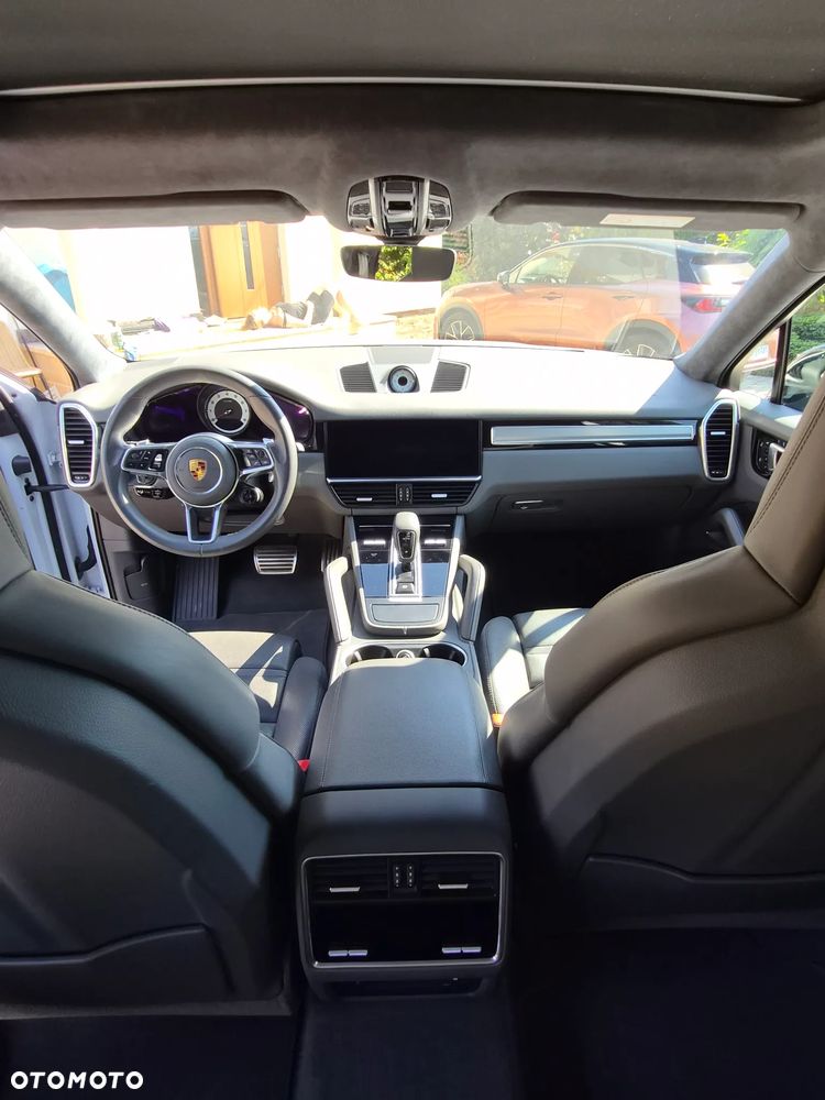 Porsche Cayenne S Platinum Edition - 25