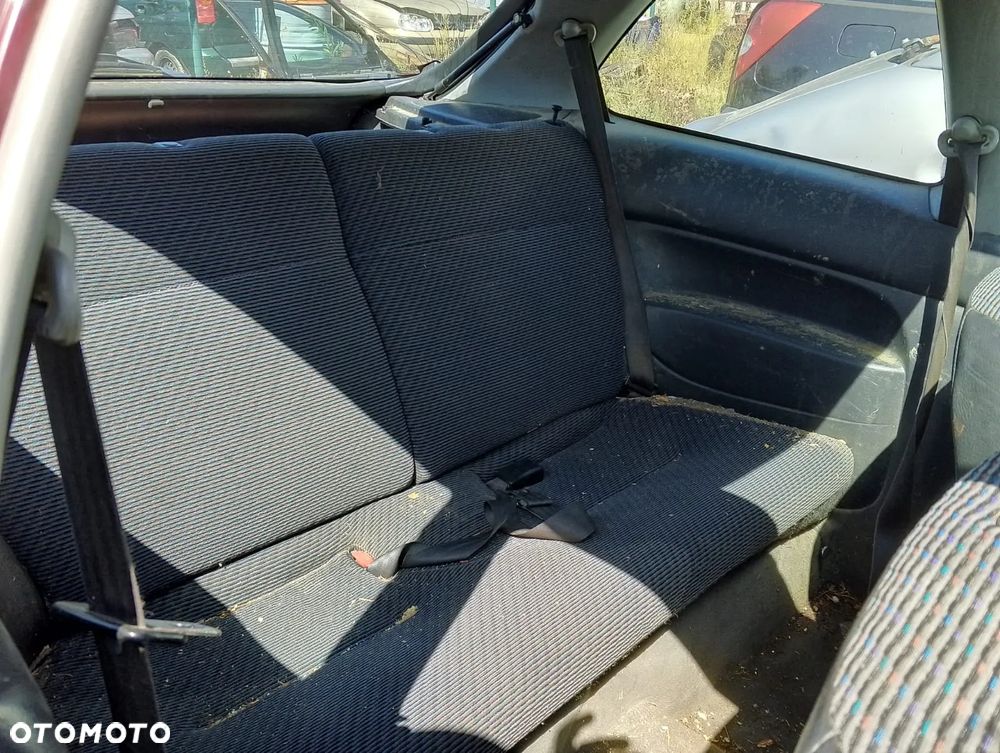 Honda Civic VI (95-99r.) 1.4 B 90KM. Silnik D14A4 / D14Z2 / D14Z4 Skrzynia lakier. Cały na części. GWARANCJA !!!  Przód Tył Zestaw Komplet Drzwi Klapa Zderzak Błotnik Maska Grill Atrapa Szyba Pas Lampa Lusterko Boczki Fotel Kanapa Kokpit Deska Rozdzielcza Przełącznik Włącznik Sterownik Przewody Wiązka Instalacja Moduł Komputer Czujnik Listwa Pompa Alternator Wtryski Głowica Rozrusznik Kompresor Sprzęgło Dwumas Silnik Skrzynia ABS Klimatyzacji Paliwa Wspomagania Kolektor Turbina Przepustnica Zawór Chłodnica Koło Hak Belka Sanki Zawieszenie Mcpherson Półoś Amortyzator Wydech Tłumik Zacisk Most - 13