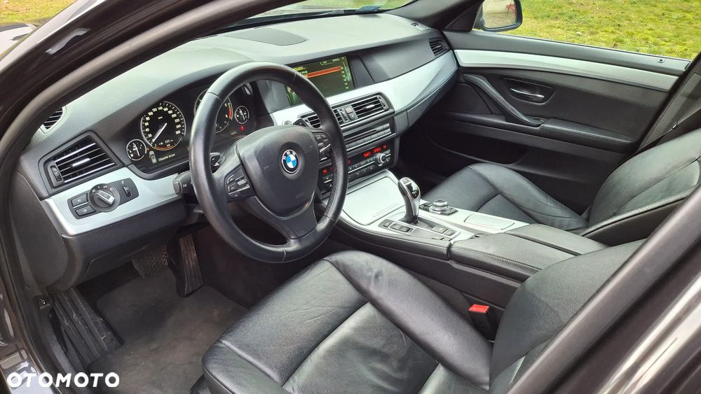 BMW Seria 5 520d - 18