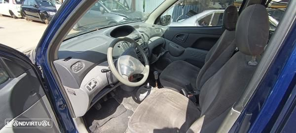 Para Peças Toyota Yaris Verso Van (_P2_) - 6