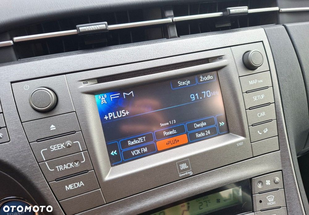 Toyota Prius - 32