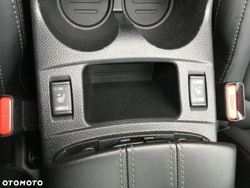 Nissan Qashqai 1.6 dCi Xtronic TEKNA+ - 21