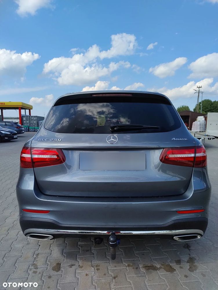 Mercedes-Benz GLC - 6