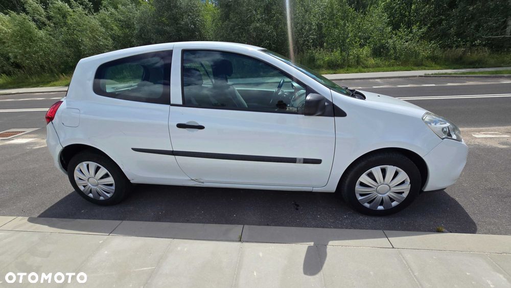 Renault Clio - 2