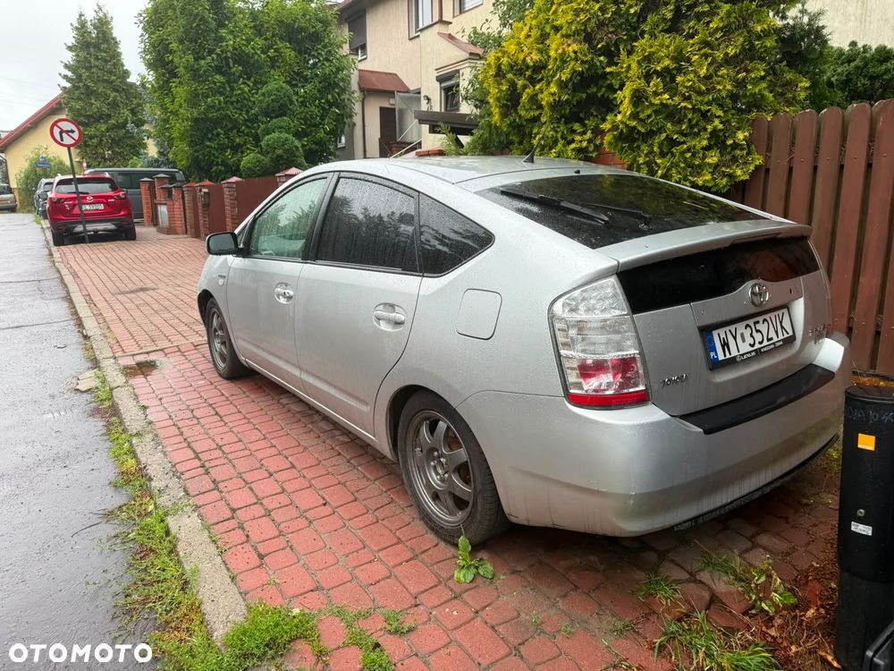 Toyota Prius 1.5 VVT-i Sol (nav) - 1